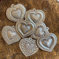 2.5" set/7 Milagros, Metal Hearts Haiti